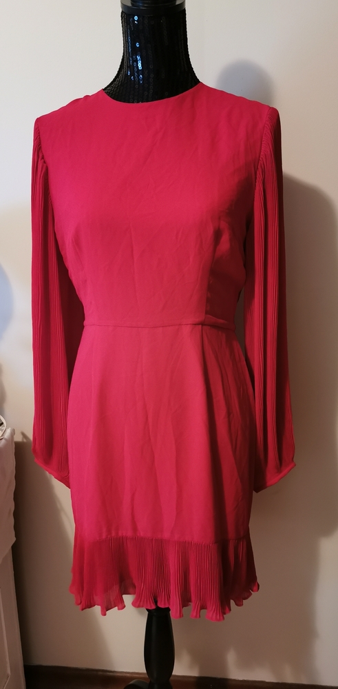 Chelsea28 Red Pleat Sleeve Ruffled Hem Dress Size8